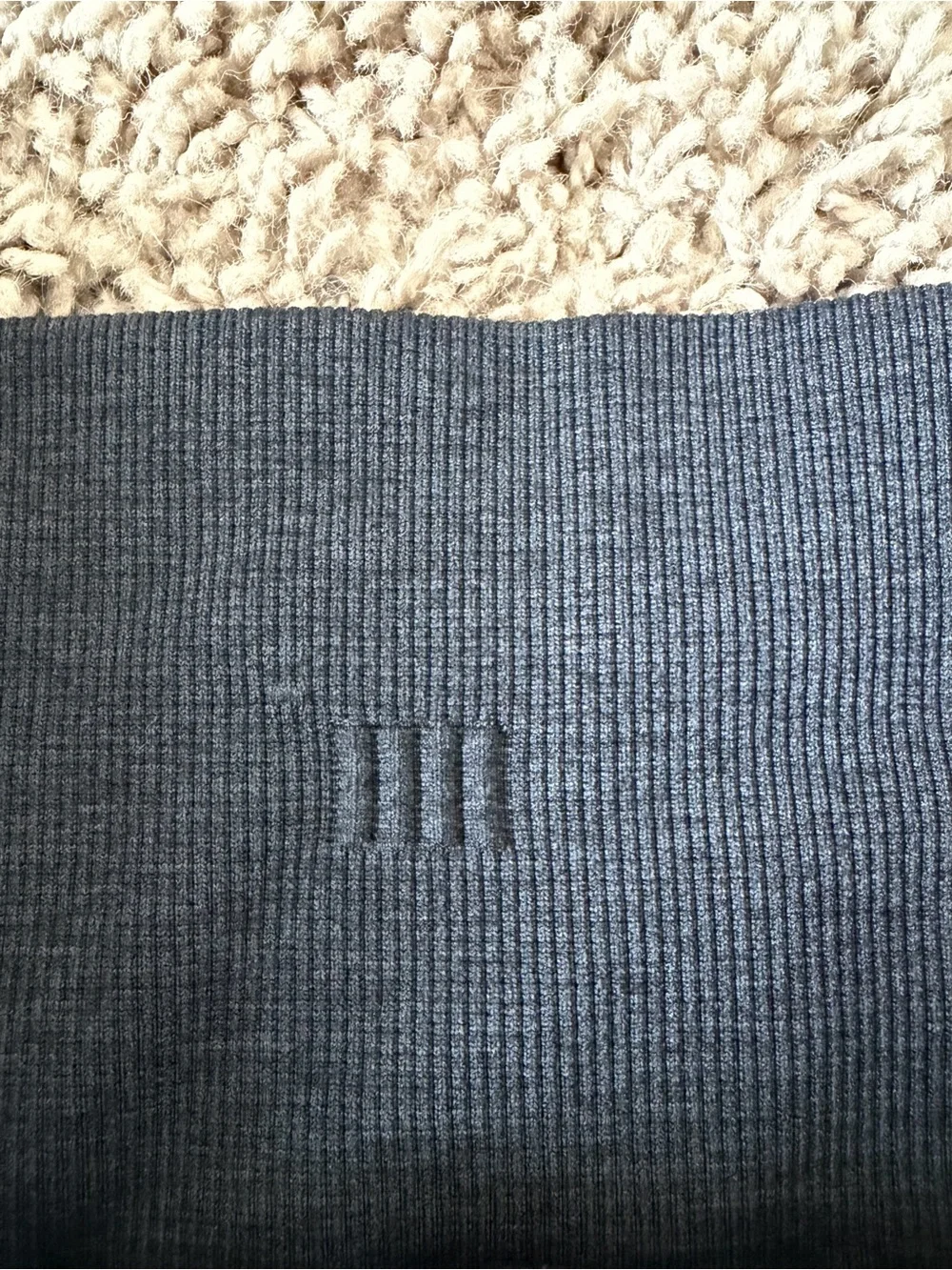 lululemon athletica women’s Black Cropped Ruched Leggings